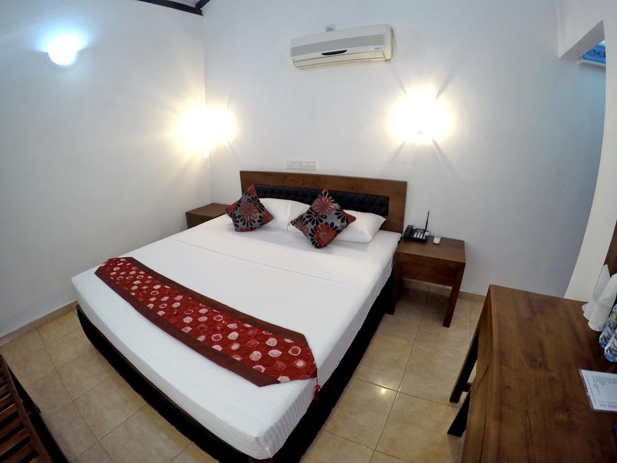 Ramon beach resort Ambalangoda  Exterior foto