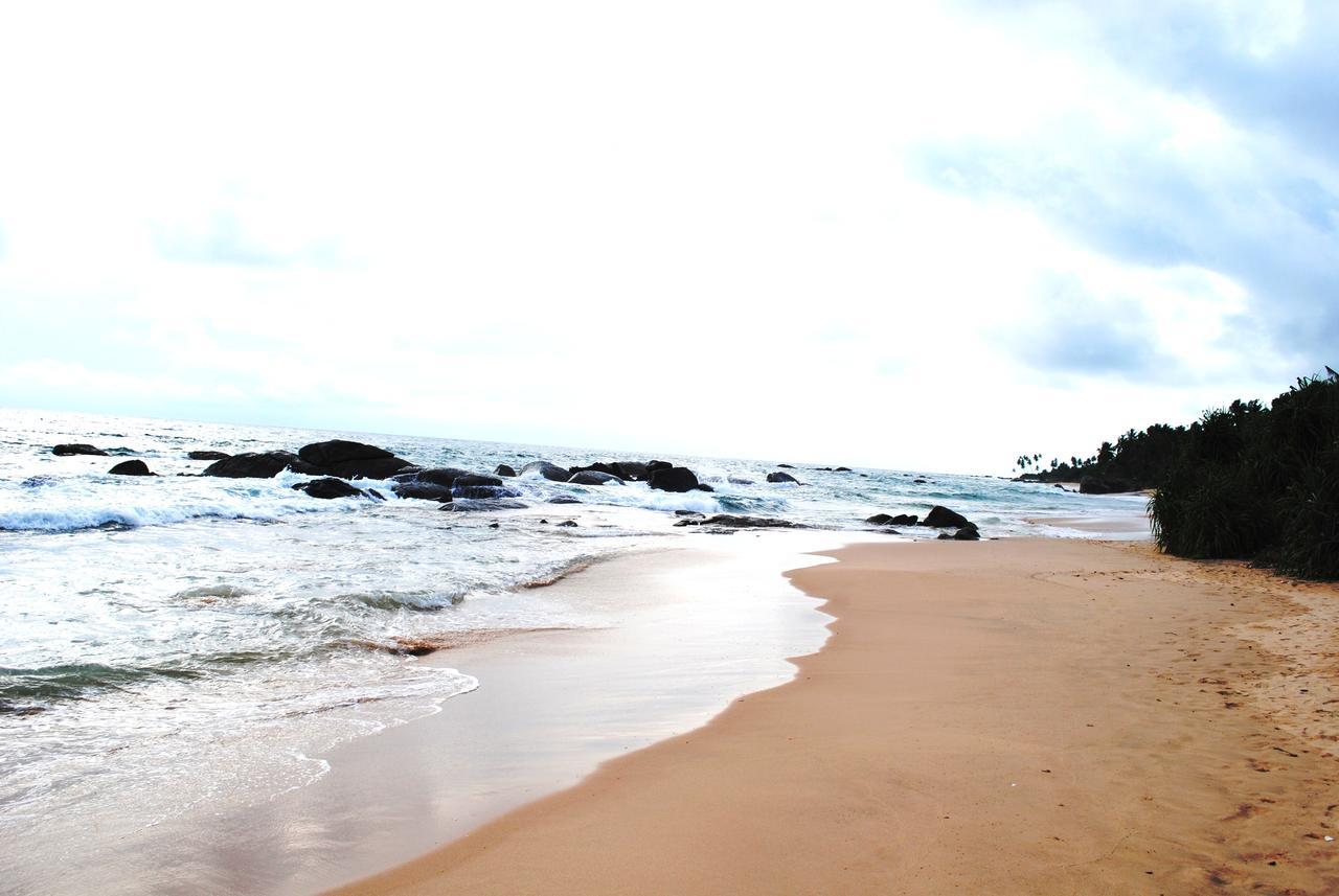 Ramon beach resort Ambalangoda  Exterior foto