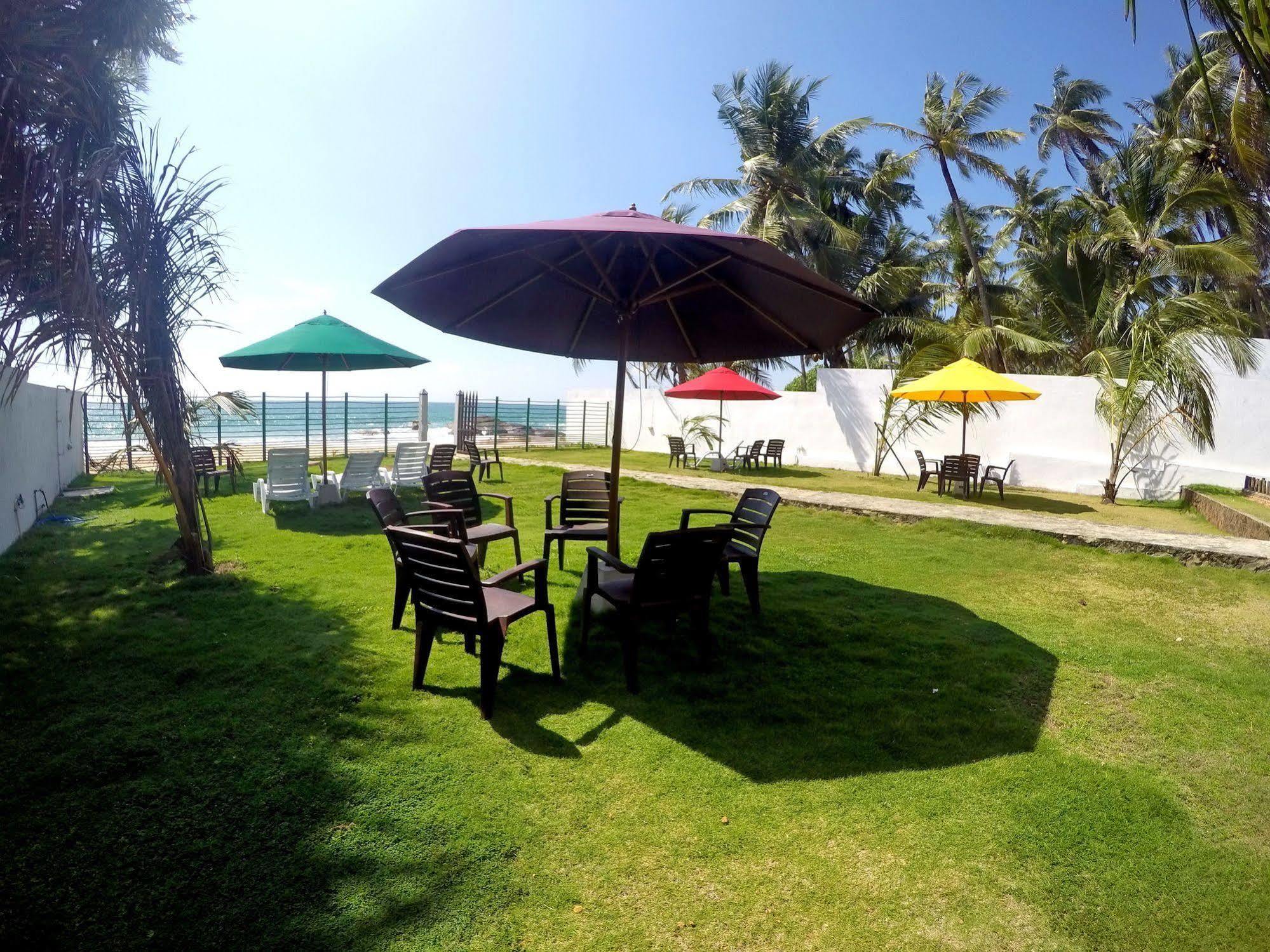 Ramon beach resort Ambalangoda  Exterior foto